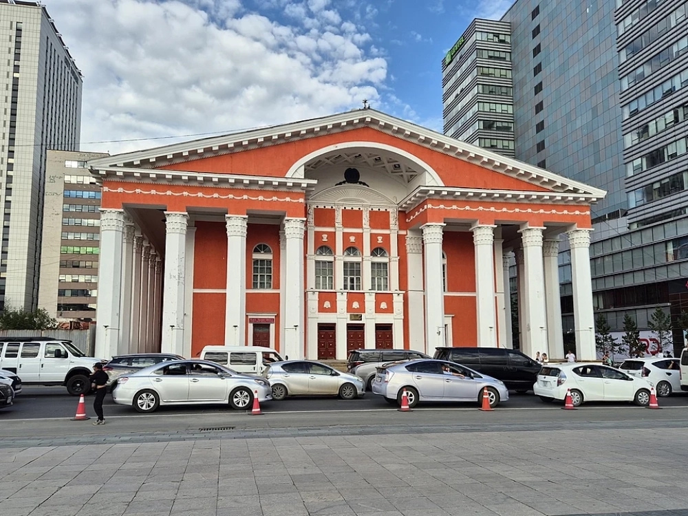 Маргааш Сүхбаатарын талбайн төв зогсоолыг түр хаана