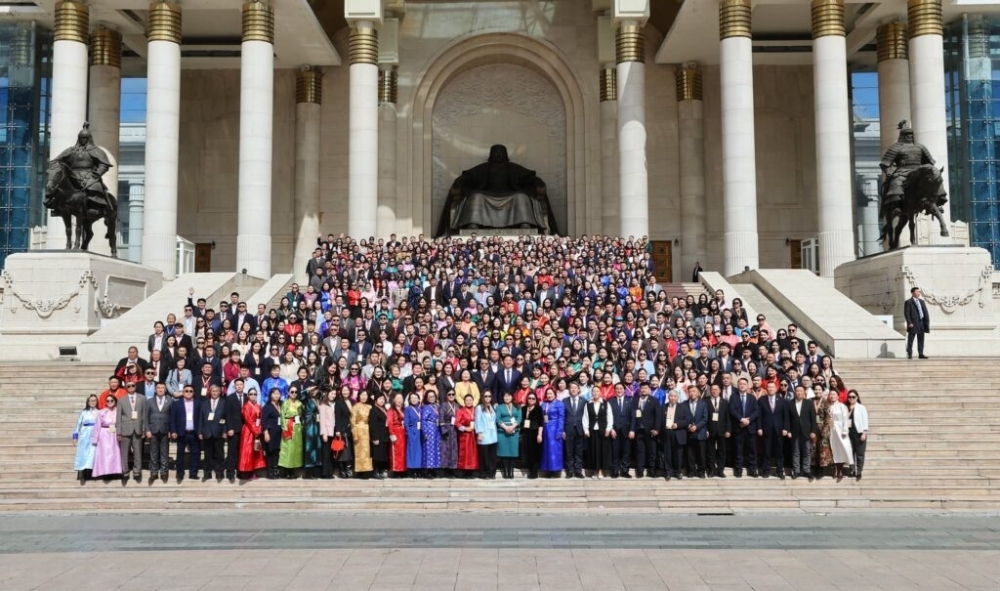 Түүхийн багш нарт "Чингис хаан" Үндэсний музейд үнэ төлбөргүй сургалт явуулах эрхийн үнэмлэх олгохоор боллоо