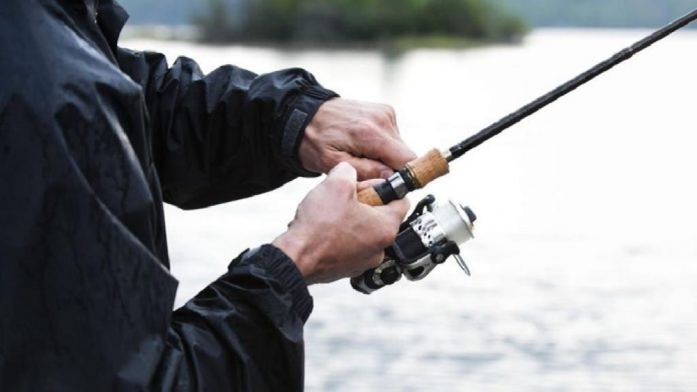 Зургаадугаар сарын 15-ныг хүртэл загасчлахыг хориглоно