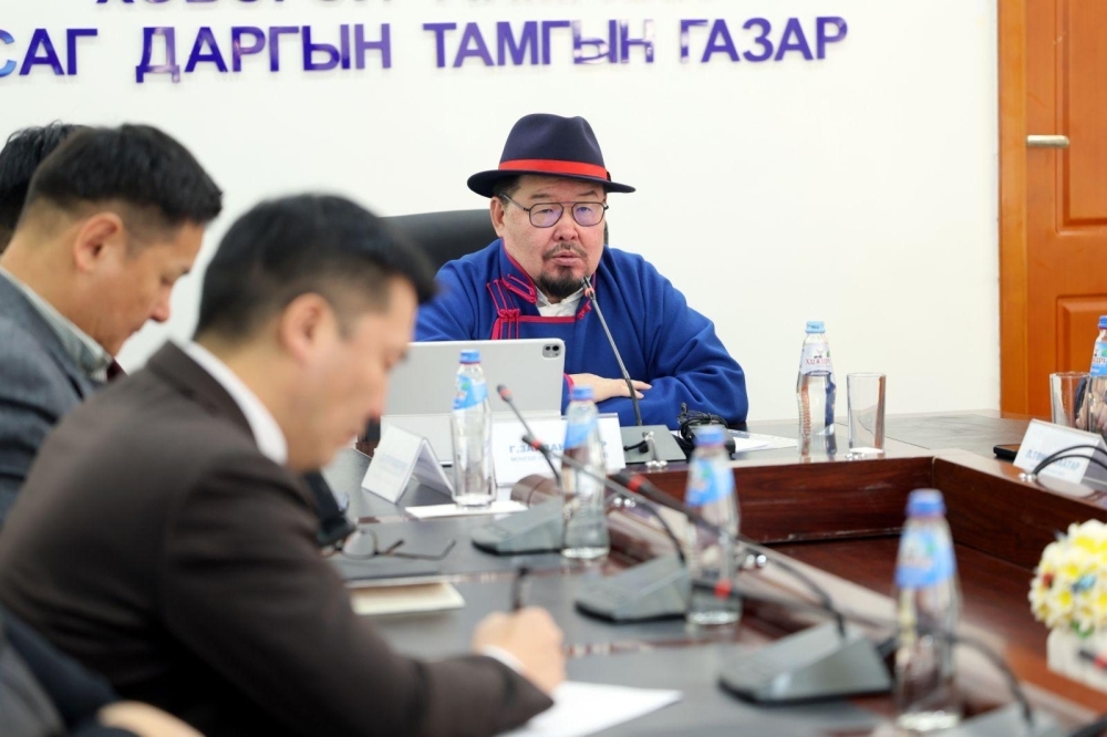 “Эдийн засгийн сэргэлтийг эрчимжүүлж, үр өгөөжийг бодитоор хүргэх 300 хоногийн ажлын төлөвлөгөө”-г хэрэгжүүлэхэд орон нутгийн удирдлагууд санаачилгатай ажиллахыг даалгав