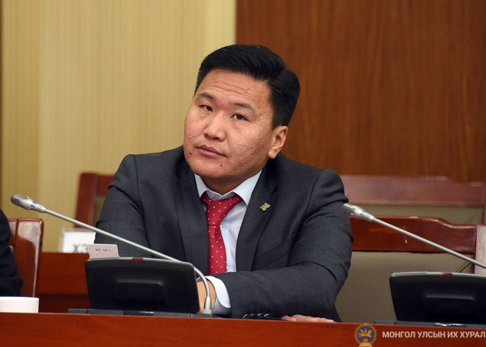 Т.Аюурсайхан: Намайг Л.Оюун-Эрдэнэ захиалж,  хилсээр яллуулсан