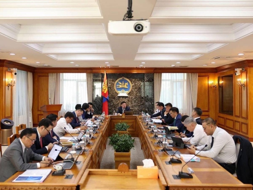 Засгийн газрын өнөөдрийн хуралдаанаар насанд хүрээгүй хүүхдэд нийгмийн сүлжээ хязгаартайгаар хэрэглүүлэх хуулийн төслийг хэлэлцэнэ