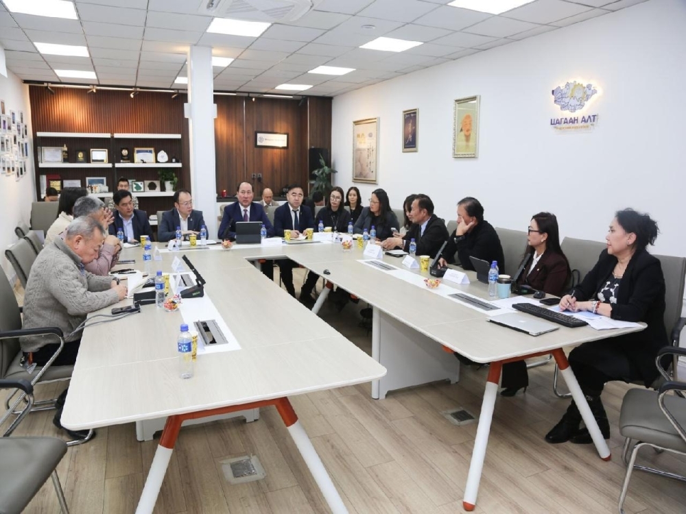 ХХААХҮ-ийн сайд М.Бадамсүрэн ноолуурын салбарын үйлдвэрлэгчидтэй уулзлаа