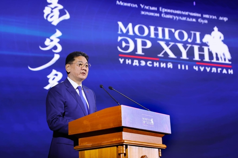 У.Хүрэлсүх: Илүү үүрэг, хариуцлага хүлээж, ачааны хүндийг үүрэх нь эр хүний жудаг, нэр төрийн хэрэг, эрхэм үүрэг