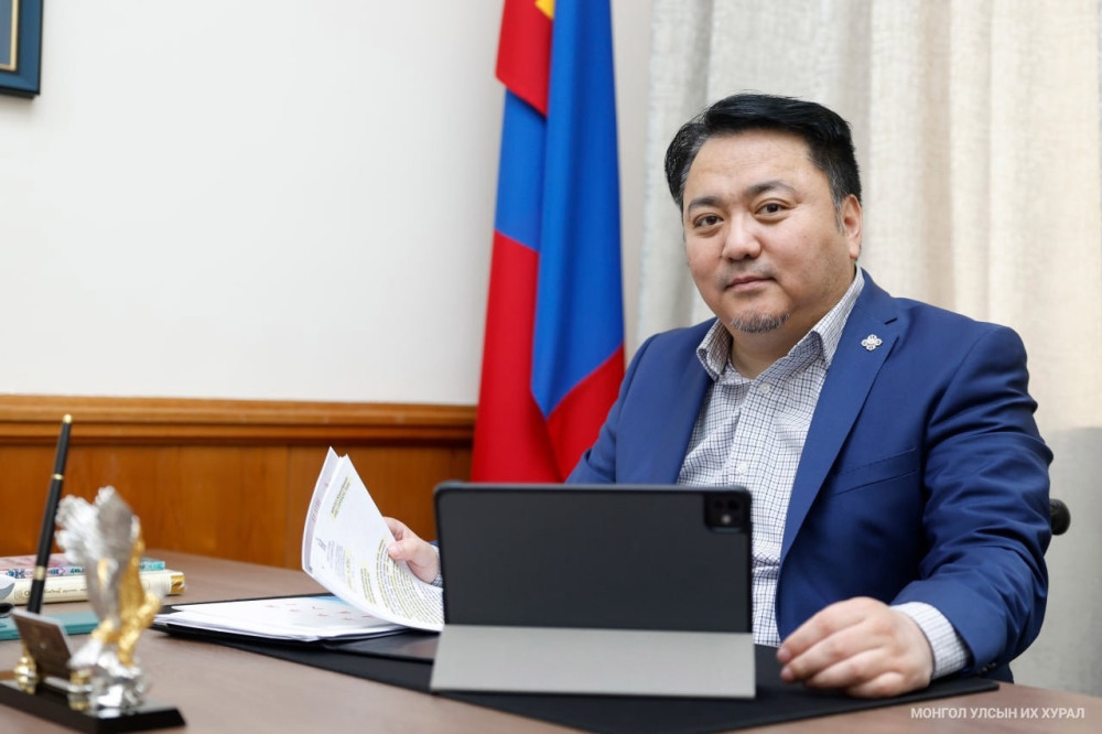 Ж.Баясгалан: Хөгжлийн бэрхшээлтэй иргэдийн халамжийн тэтгэврийг 20 хувиар нэмэхээр боллоо
