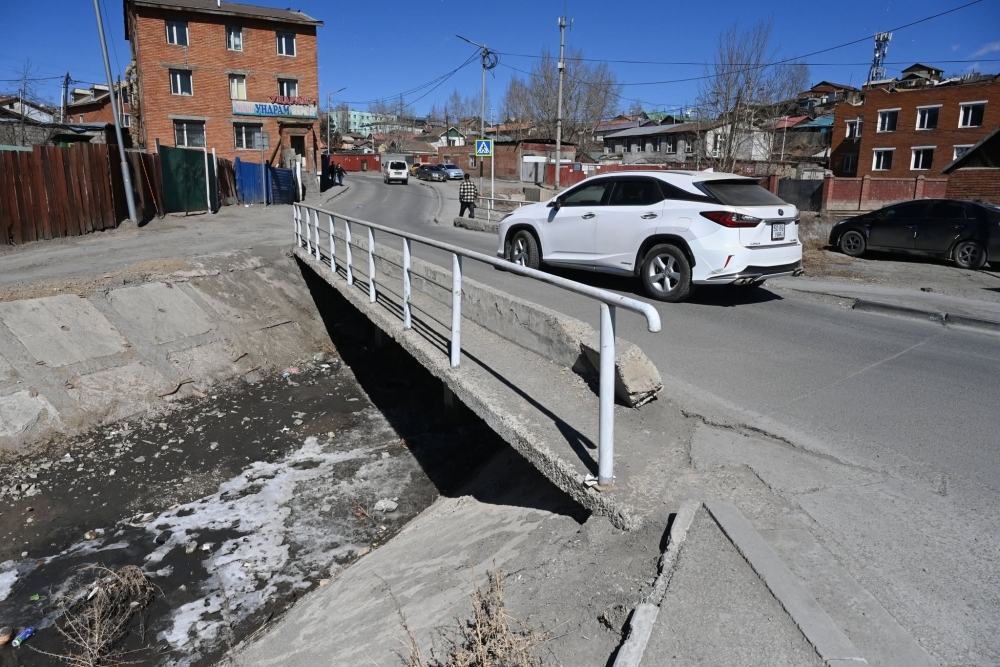 Баянгол дүүрэгт энэ онд 18 км явган болон дугуйн зам барина