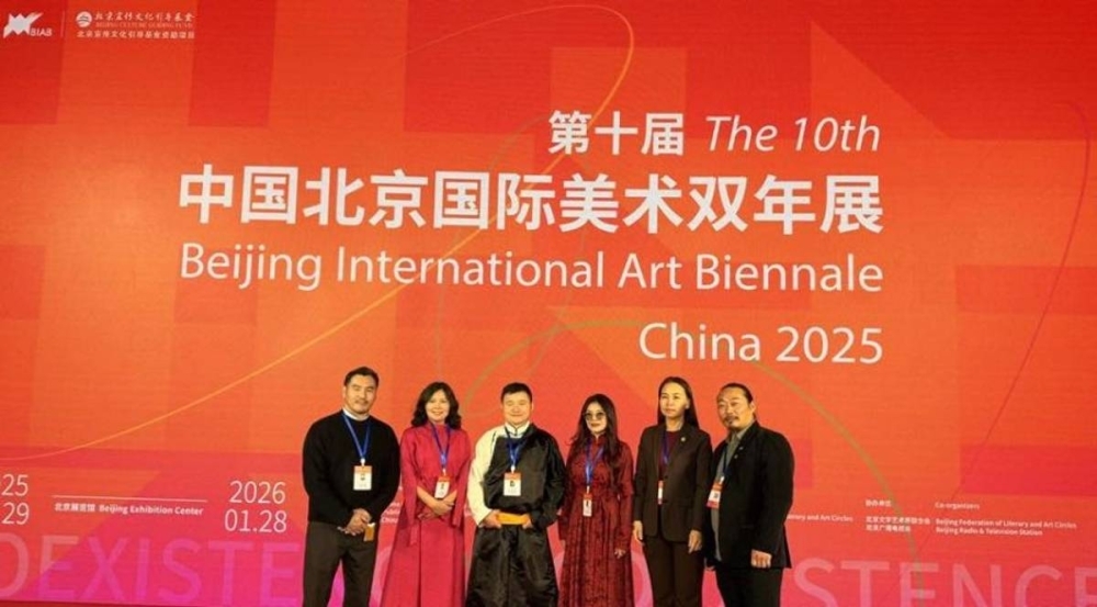 Монголын таван уран бүтээлч ОЛОН УЛСЫН ҮЗЭСГЭЛЭНД оролцож байна