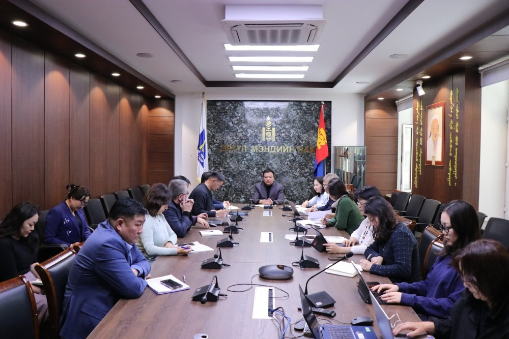 Томуугийн халдвар цэцэрлэг, сургуулийн хүүхдүүдийн 15 хувийг хамарвал карантилна