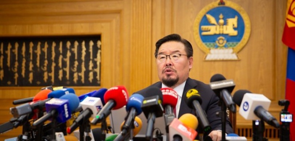 Г.Занданшатар: Нүүрсний хулгайтай үргэлжлүүлэн тэмц хэмээж Б.Энхбаярыг ХЗДХ-ийн сайдаар томилож байна